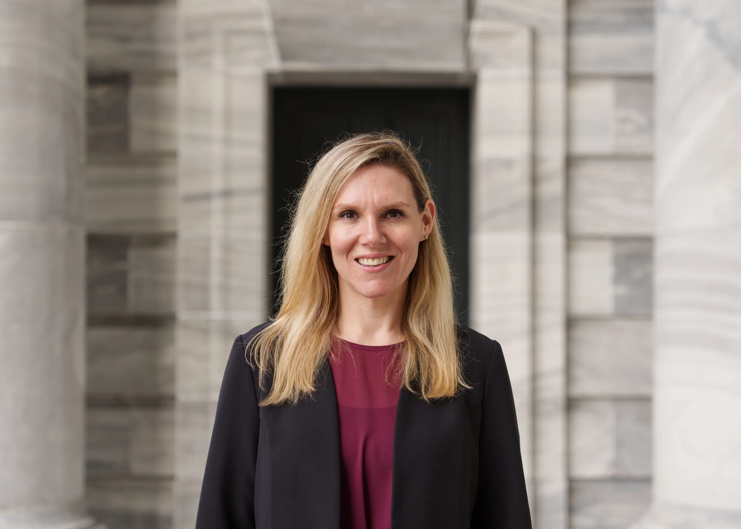 Directors photo - Kirsty head shot